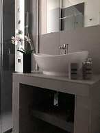 VESUCHARME Suite Luxury Room