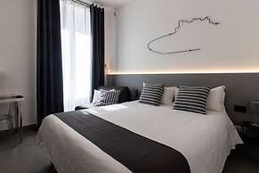 VESUCHARME Suite Luxury Room