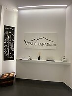 VESUCHARME Suite Luxury Room