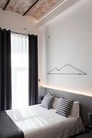 VESUCHARME Suite Luxury Room