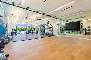 Sky Ala Moana 2908 2 Bedroom Condo by RedAwning