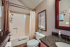 16 Riverbend 3 Bedroom Townhouse by RedAwning