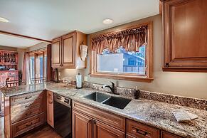 16 Riverbend 3 Bedroom Townhouse by RedAwning