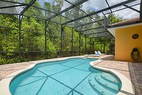 Private Oasis With Pool & Spa- 3400clr 4 Bedroom Home by RedAwning
