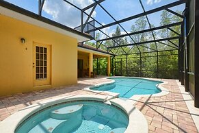 Private Oasis With Pool & Spa- 3400clr 4 Bedroom Home by RedAwning