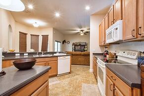 Private Oasis With Pool & Spa- 3400clr 4 Bedroom Home by RedAwning