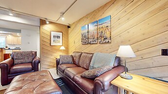 Wildflower #51 1 Bedroom Condo by RedAwning