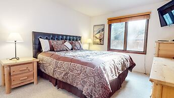 Wildflower #51 1 Bedroom Condo by RedAwning