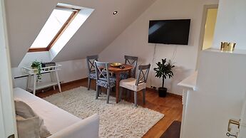 TyzenXL Luxury Vilnius Apartment