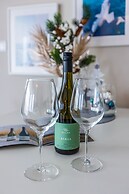 Lake Spirit Boutique Apartments