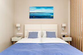 Lake Spirit Boutique Apartments