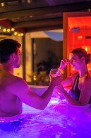 Lake Spirit Boutique Apartments