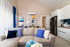 Lake Spirit Boutique Apartments