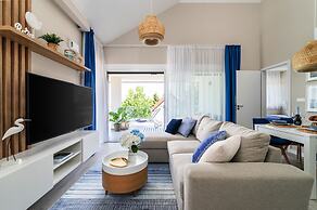 Lake Spirit Boutique Apartments