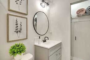 Tampa Studio w/ Shared Backyard ~ 4 Mi to Downtown