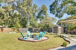 Tampa Studio w/ Shared Backyard ~ 4 Mi to Downtown