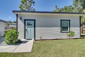 Tampa Studio w/ Shared Backyard ~ 4 Mi to Downtown
