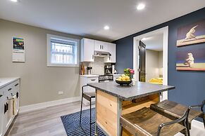 Chic Forest Park Home w/ Patio - 10 Mi to Chicago