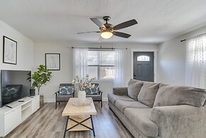 Tampa Apartment w/ Shared Backyard & Fire Pit!