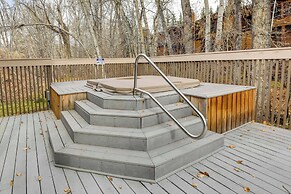 Ketchum Condo w/ Deck < 1 Mi to Sun Valley Resort!