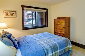 Ketchum Condo w/ Deck < 1 Mi to Sun Valley Resort!