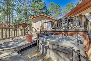 Ruidoso Cabin w/ Hot Tub ~ 2 Mi to Grindstone Lake