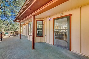 Ruidoso Cabin w/ Hot Tub ~ 2 Mi to Grindstone Lake
