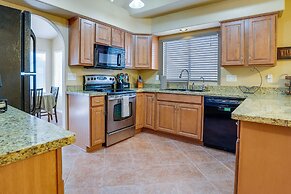 Pet-friendly Peoria Home Near State Farm Stadium!