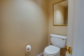 Pet-friendly Peoria Home Near State Farm Stadium!