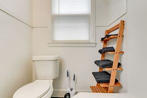 Charming Buffalo Apartment: 2 Mi to Downtown