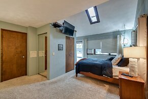 Large Home w/ Game Room, 4 Mi to Mississippi River