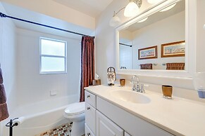 Lovely Naples Home w/ Lanai & Pool ~ 1 Mi to Beach