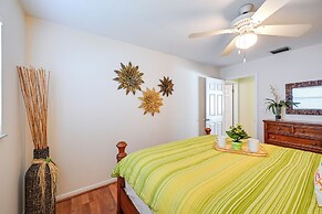 Lovely Naples Home w/ Lanai & Pool ~ 1 Mi to Beach