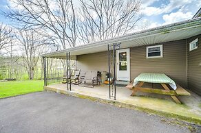 Cozy Huntingdon Escape: 19 Mi to Penn State Univ!