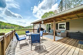 Cozy Huntingdon Escape: 19 Mi to Penn State Univ!