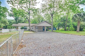 Gulfport Home w/ Fire Pit: Rv/trailer Parking