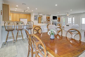 Waveland Vacation Rental - Walk to the Beach!