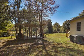 Prosperity Vacation Rental ~ 1 Mi to Lake Murray!