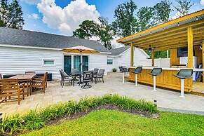 Waterfront Gloucester Cottage w/ Private Boat Dock