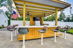Waterfront Gloucester Cottage w/ Private Boat Dock