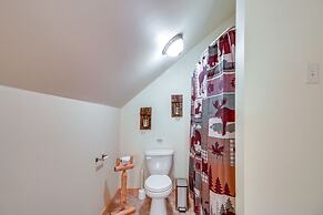 Pet-friendly Garrison Retreat w/ Gas Fireplace!