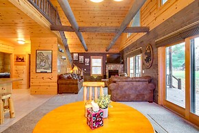 Pet-friendly Garrison Retreat w/ Gas Fireplace!