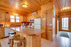 Pet-friendly Garrison Retreat w/ Gas Fireplace!