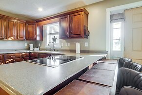 Peaceful Russell Springs Home w/ Fire Pit & Pond!