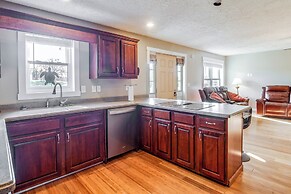 Peaceful Russell Springs Home w/ Fire Pit & Pond!