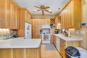Eau Claire Retreat: Close to Chippewa Riverfront!