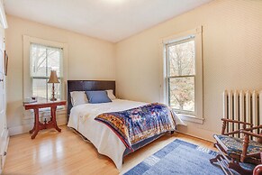 Eau Claire Retreat: Close to Chippewa Riverfront!