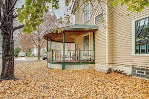 Eau Claire Retreat: Close to Chippewa Riverfront!