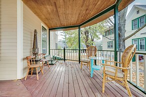 Eau Claire Retreat: Close to Chippewa Riverfront!