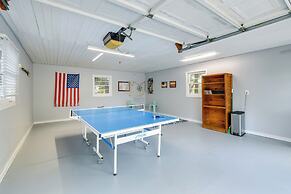 Waterfront Topping Vacation Home w/ Boat Dock!